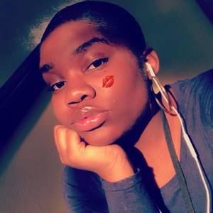 Meet your Posher, Khiaa